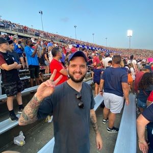 Meet your Posher, Devon